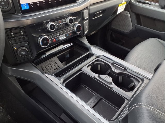 2025 Ford Super Duty F-450 DRW LARIAT