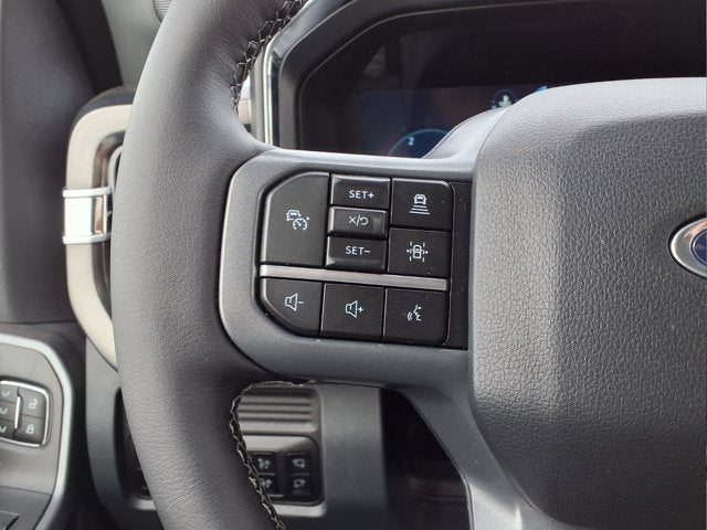 2025 Ford Super Duty F-450 DRW LARIAT