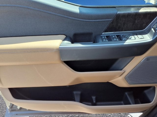 2026 Ford Super Duty F-450 DRW Lariat