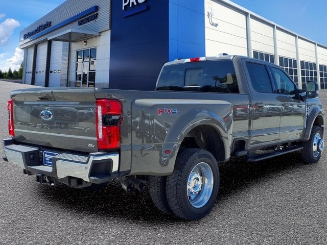 2026 Ford Super Duty F-450 DRW Lariat