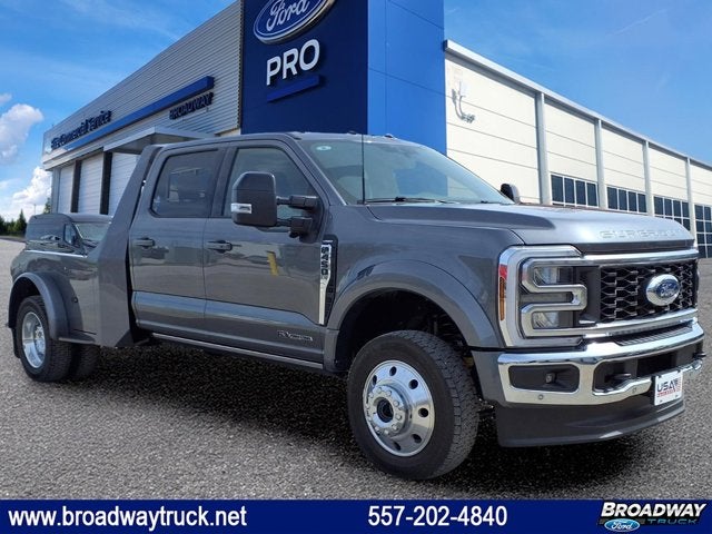 2025 Ford Super Duty F-450 DRW LARIAT