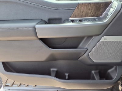 2025 Ford Super Duty F-450 DRW LARIAT