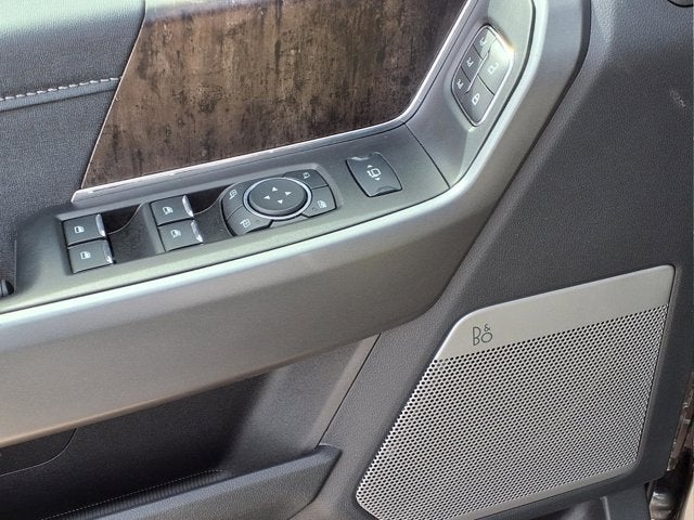 2025 Ford Super Duty F-450 DRW LARIAT