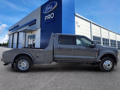 2025 Ford Super Duty F-450 DRW LARIAT