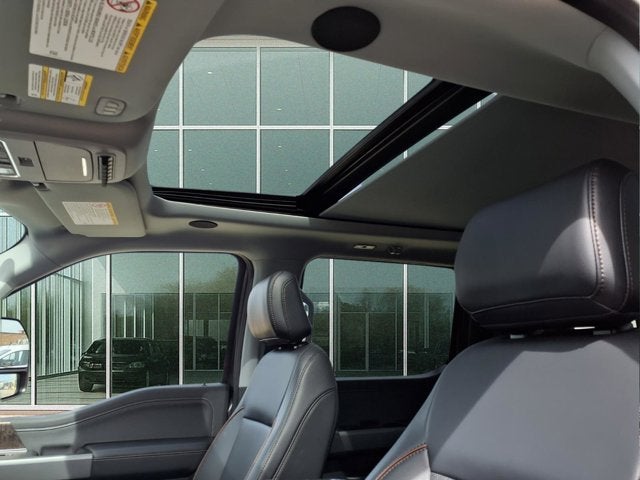 2025 Ford Super Duty F-450 DRW LARIAT